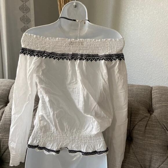 The Limited Off Shoulder Top Blouse Woman’s XS - Picture 4 of 6